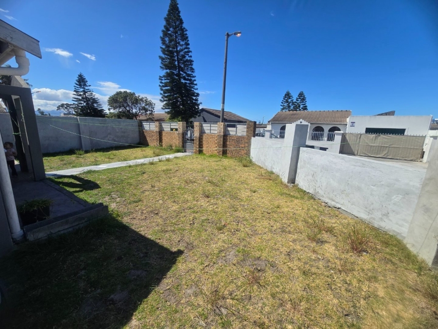 2 Bedroom Property for Sale in Colorado Park Western Cape